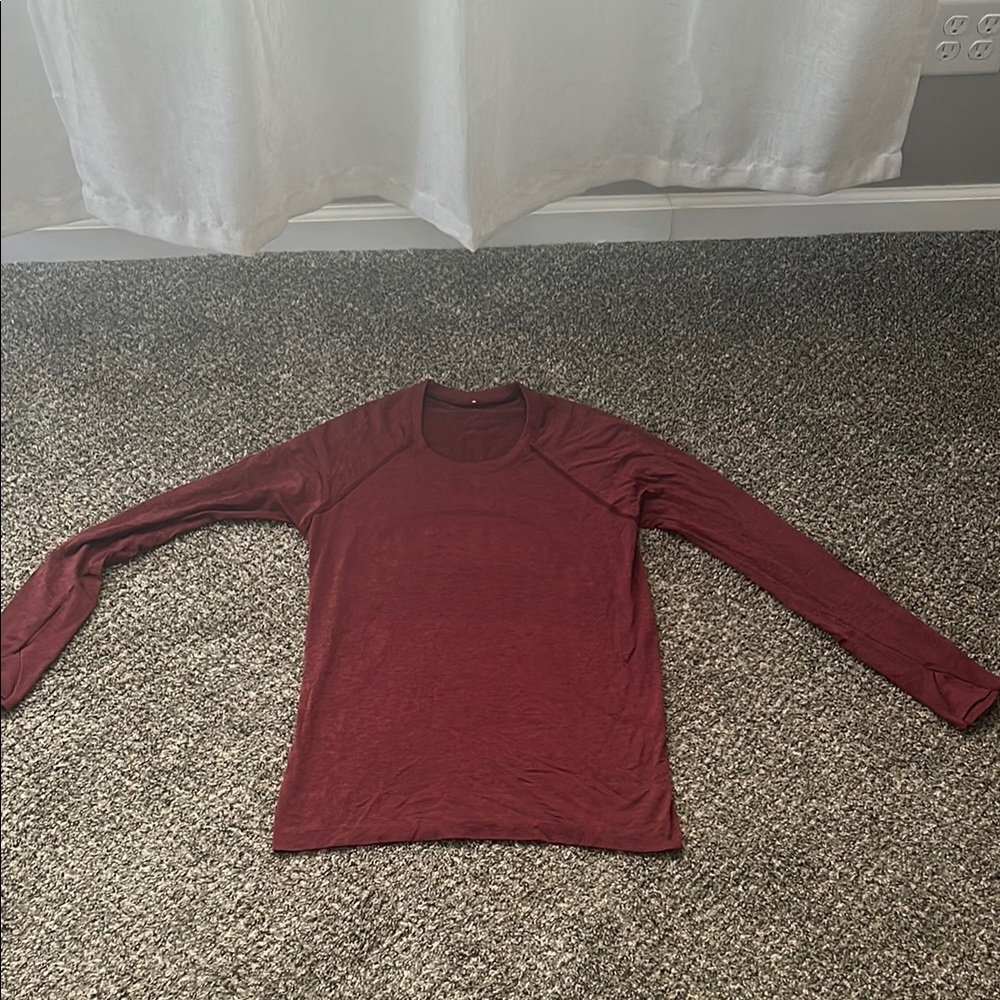 Lululemon long sleeve shirt